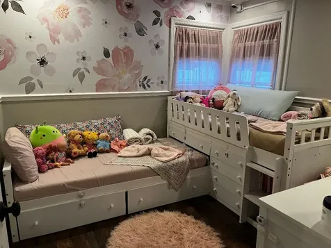 8 Helen Centereach NY 11720