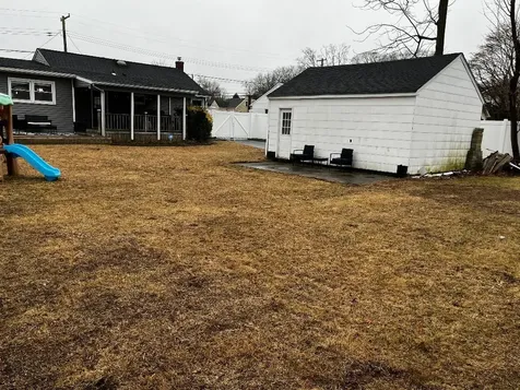 8 Helen Centereach NY 11720