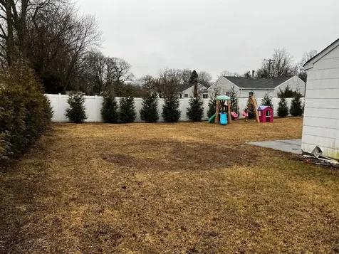 8 Helen Centereach NY 11720