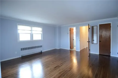 4 Knollwood Road Eastchester NY 10709