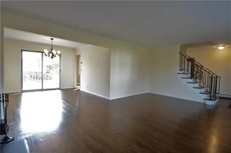 4 Knollwood Road Eastchester NY 10709