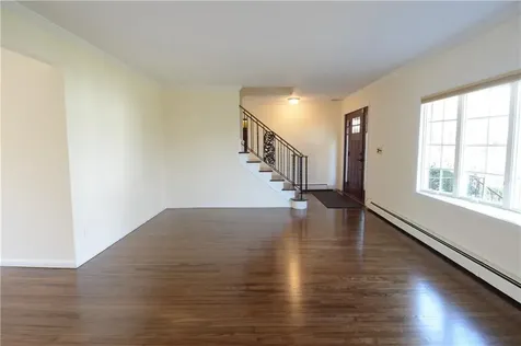4 Knollwood Road Eastchester NY 10709