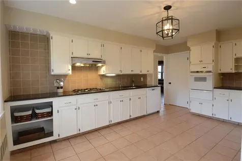 4 Knollwood Road Eastchester NY 10709