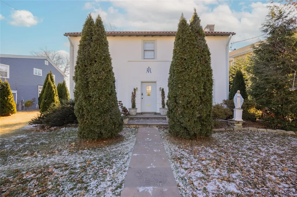 32 Deerfield Avenue Eastchester NY 10709