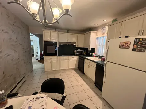 75 Ryder Avenue North Babylon NY 11703