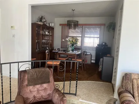 75 Ryder Avenue North Babylon NY 11703