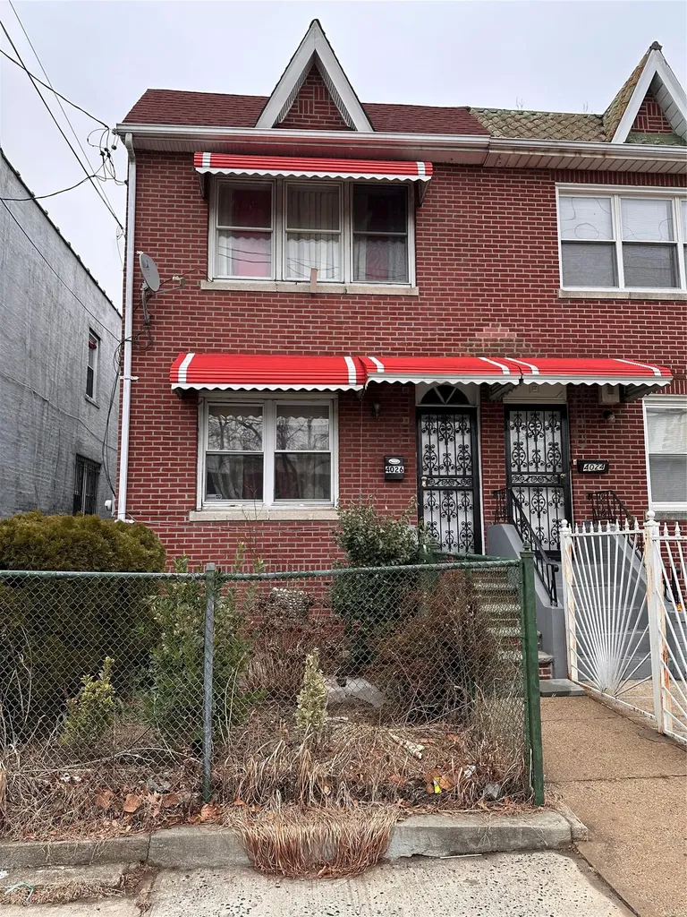 4026 Paulding Avenue Bronx NY 10466