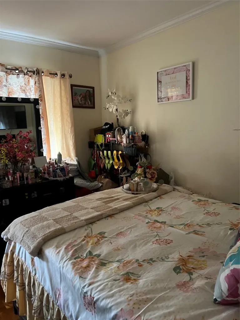 4026 Paulding Avenue Bronx NY 10466