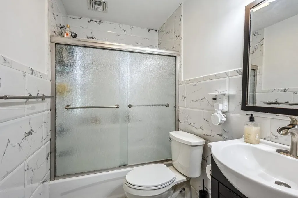 232 Elm Drive E Levittown NY 11756