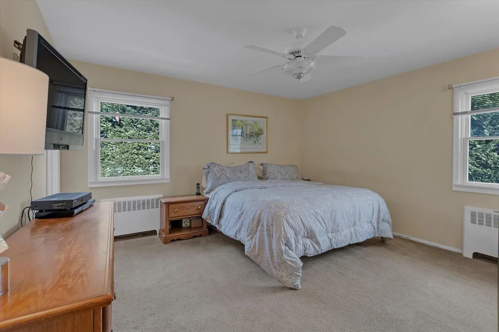 9 Rupert Place Melville NY 11747