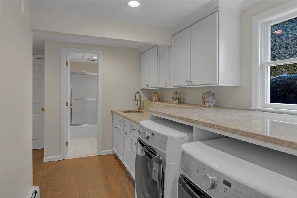 9 Rupert Place Melville NY 11747