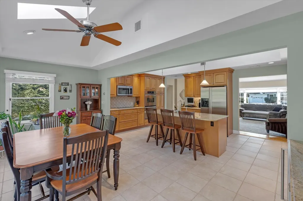 9 Rupert Place Melville NY 11747