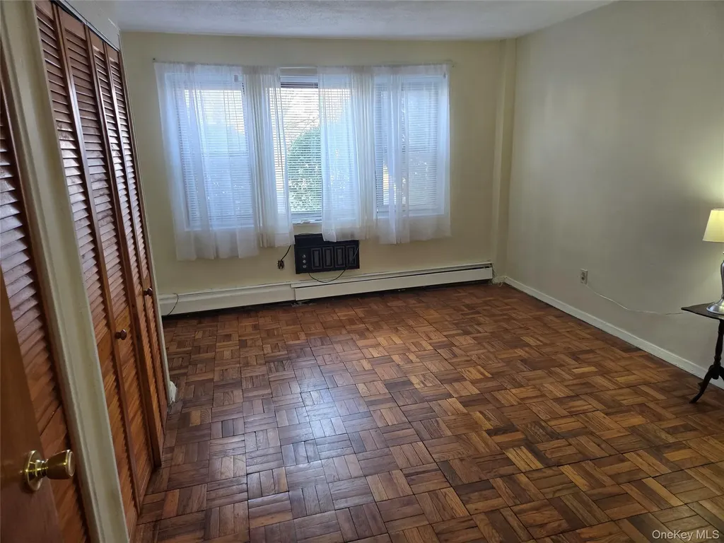175 Archer Street Freeport NY 11520