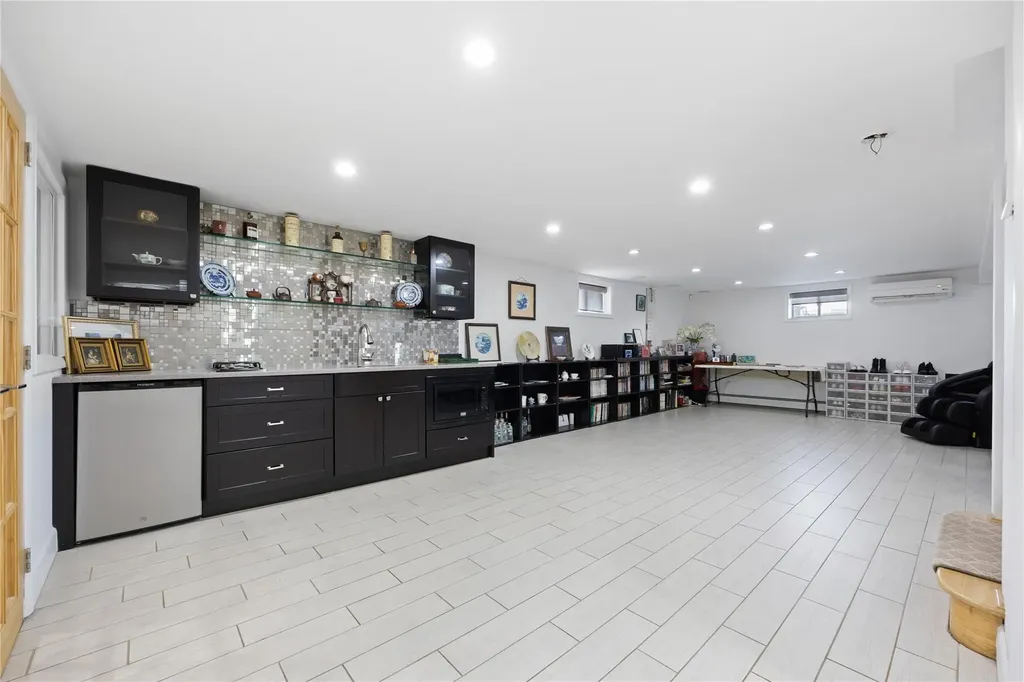 15427 24th Road Whitestone NY 11357