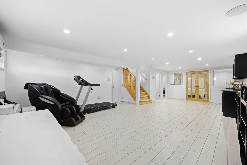 15427 24th Road Whitestone NY 11357