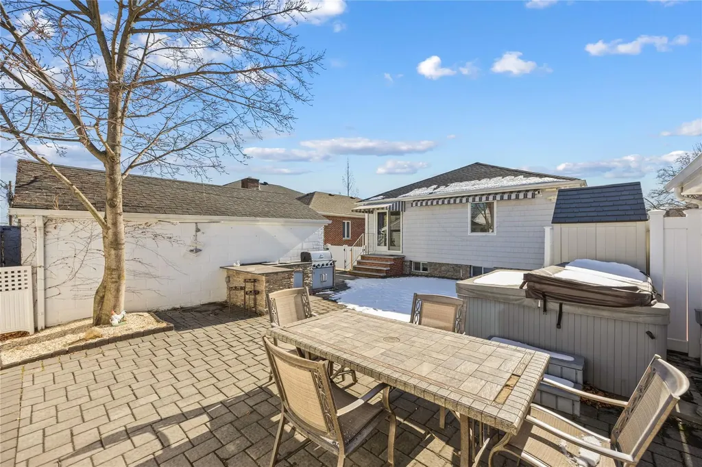 15427 24th Road Whitestone NY 11357