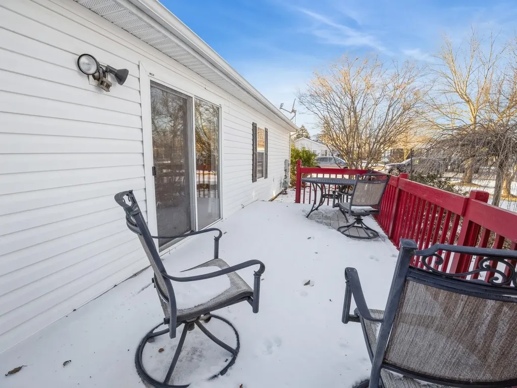 16 Vista Lane Poughkeepsie NY 12603
