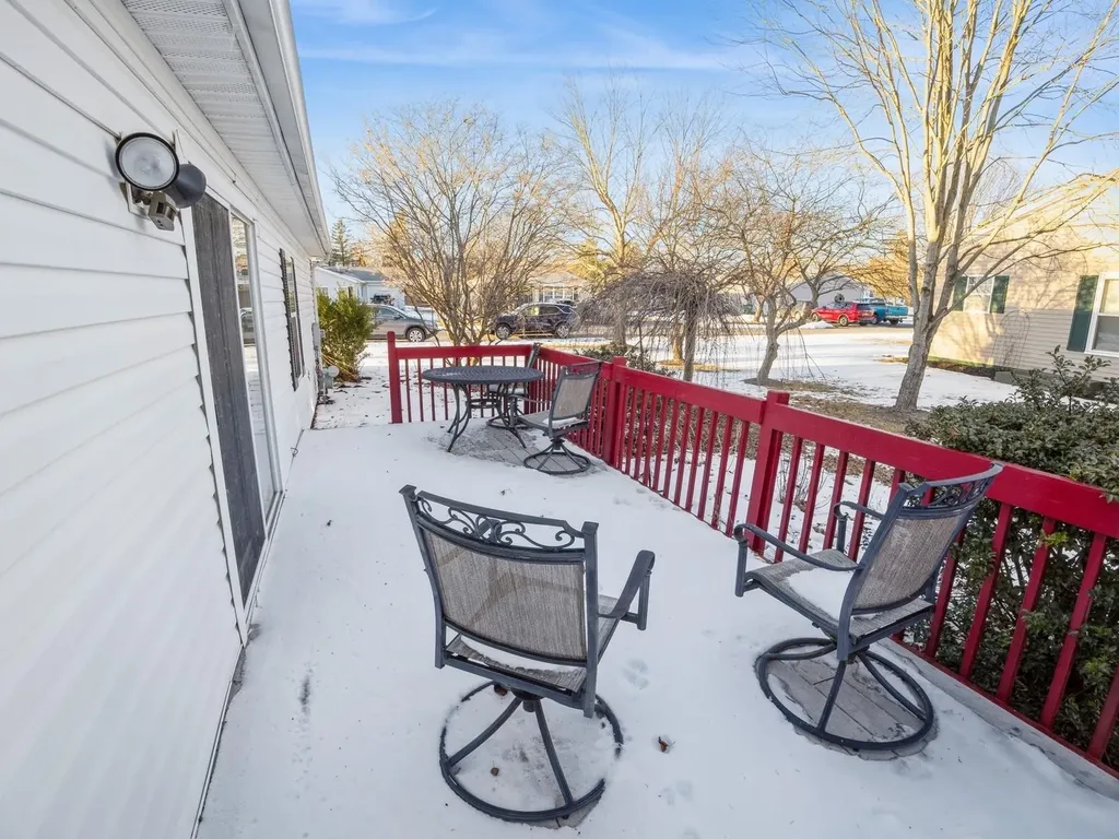 16 Vista Lane Poughkeepsie NY 12603