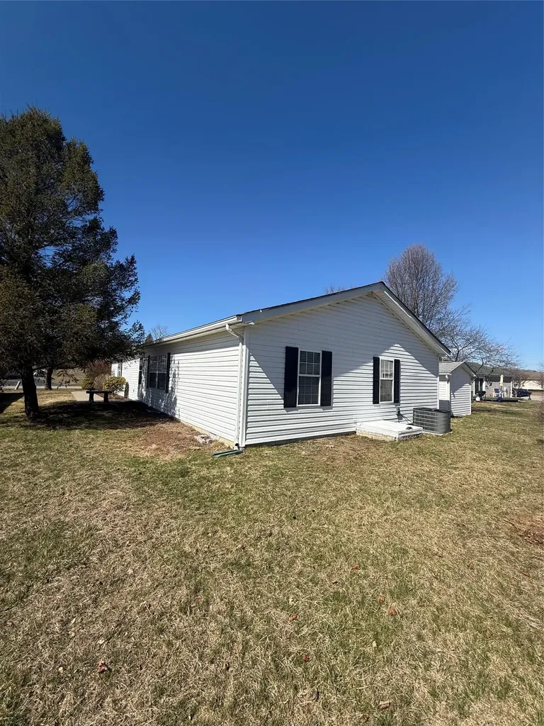 16 Vista Lane Poughkeepsie NY 12603