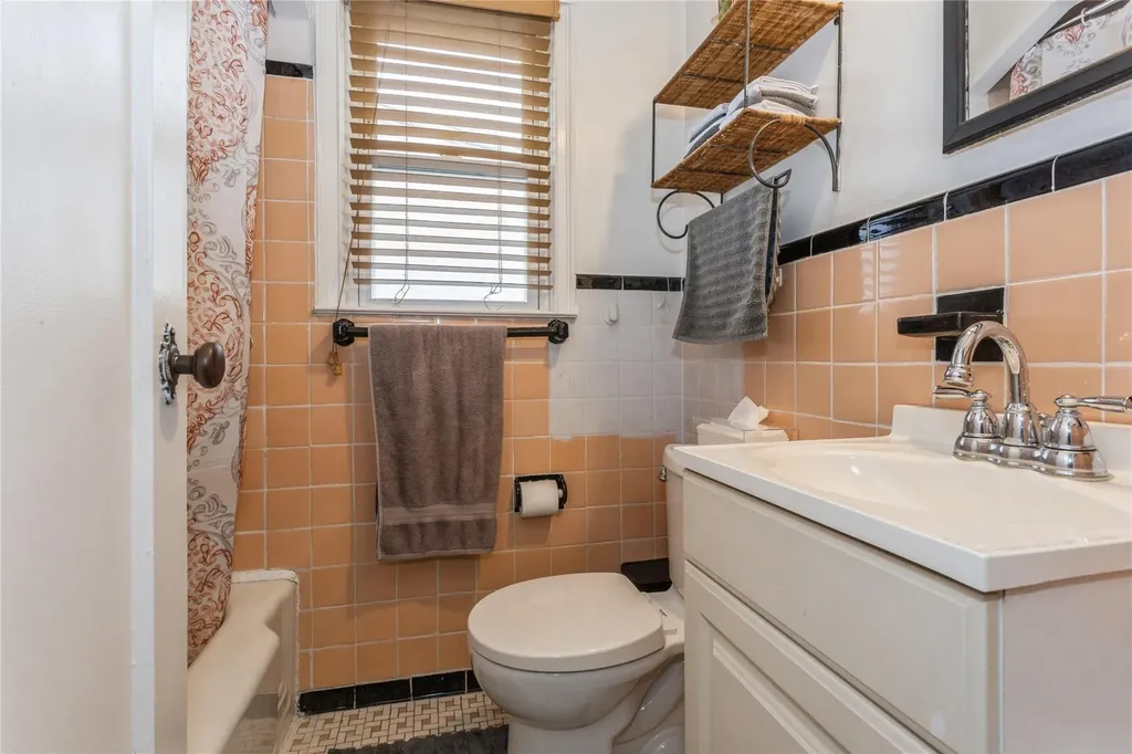 362 Clive Avenue Oceanside NY 11572