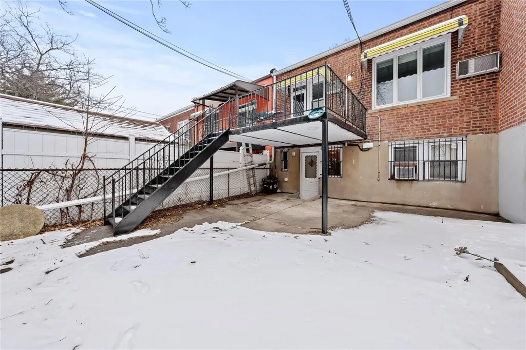 2636 E 7th Street Brooklyn NY 11235