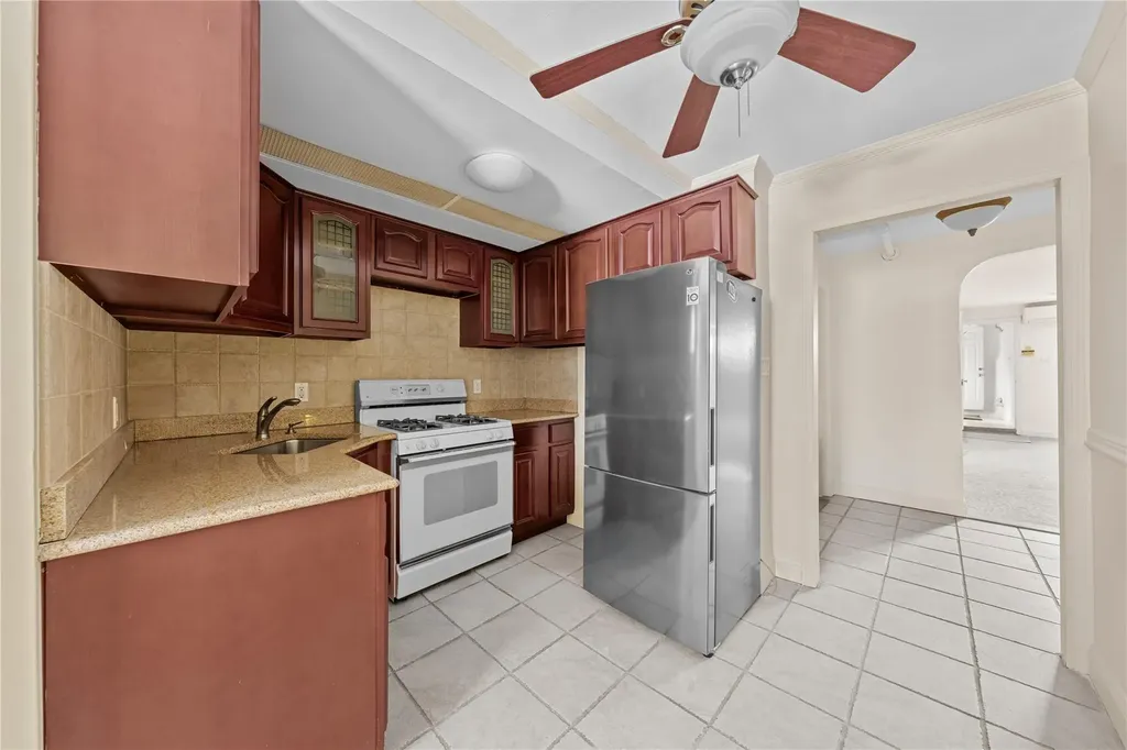2636 E 7th Street Brooklyn NY 11235