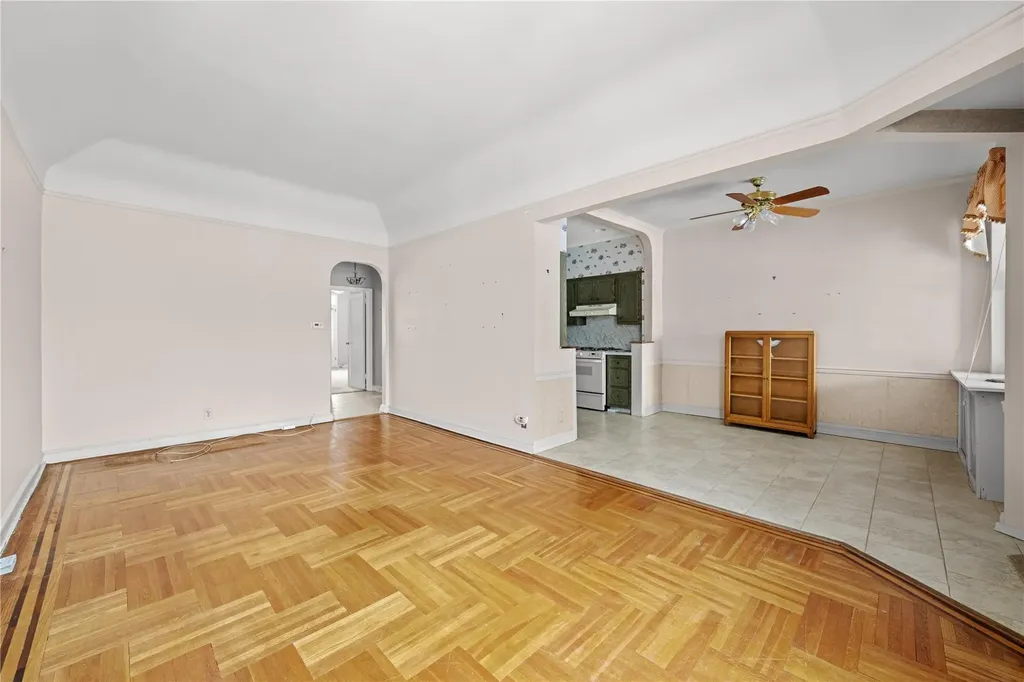 2636 E 7th Street Brooklyn NY 11235