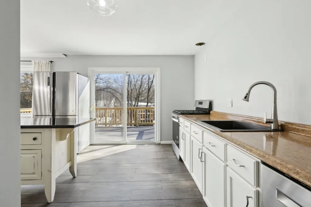 4 Benny Lane Middletown NY 10940