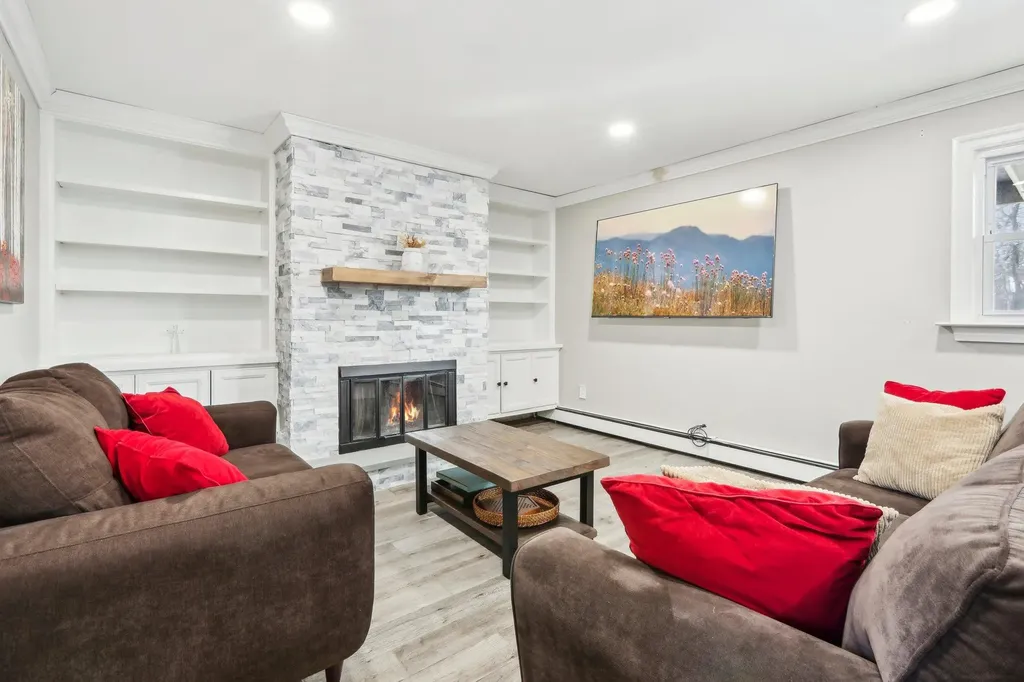 4 Benny Lane Middletown NY 10940