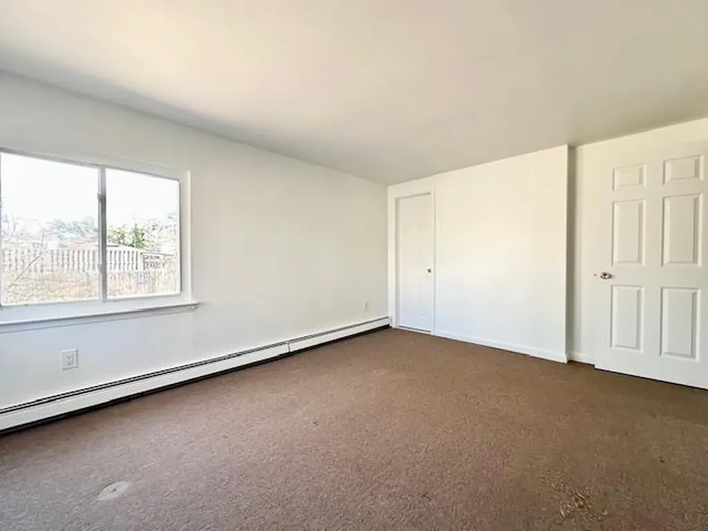 7 Balsam Drive Medford NY 11763