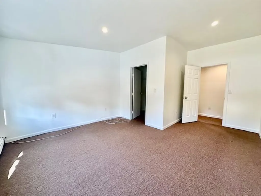 7 Balsam Drive Medford NY 11763