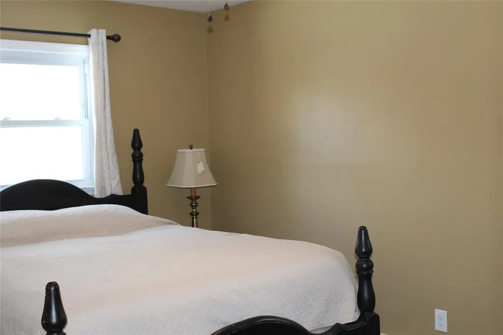 3 William Penn Court Hyde Park NY 12538