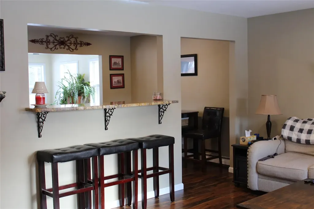 3 William Penn Court Hyde Park NY 12538