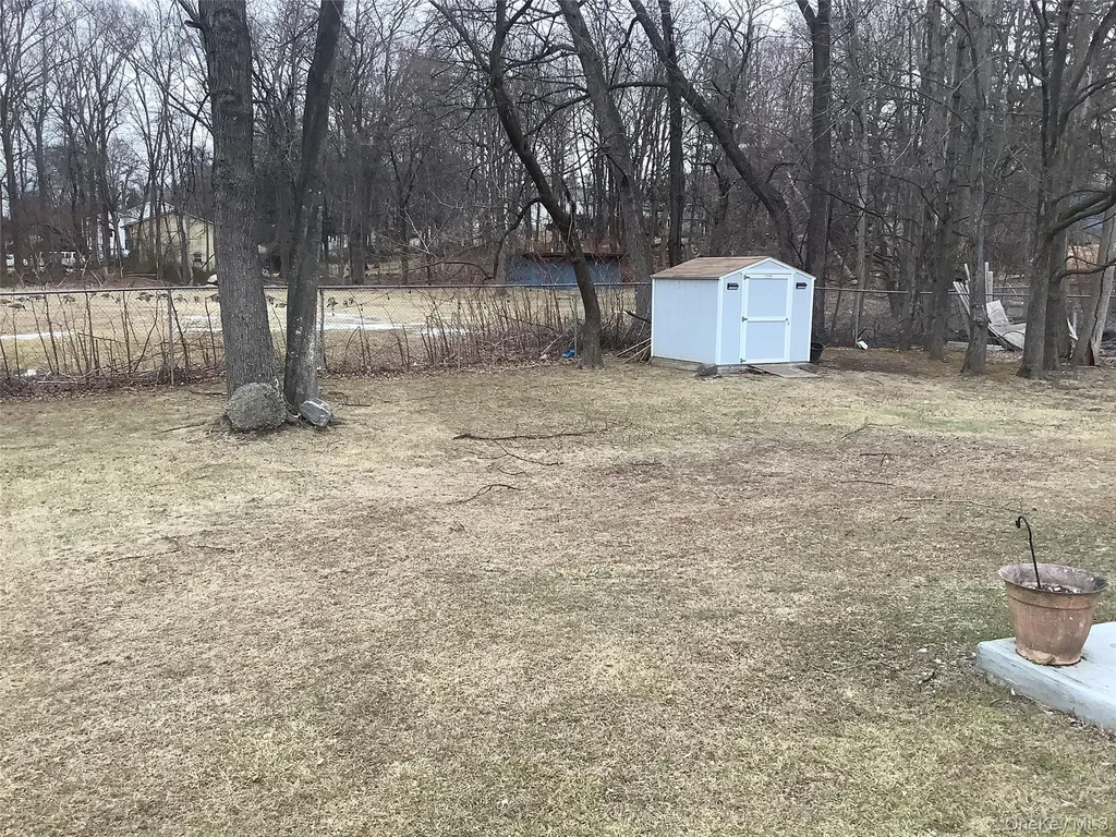 97 E Eckerson Road Spring Valley NY 10977