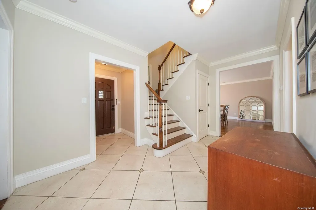 75 E Beech Street Long Beach NY 11561