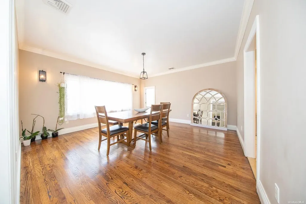 75 E Beech Street Long Beach NY 11561