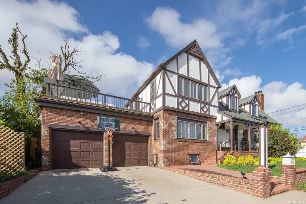 75 E Beech Street Long Beach NY 11561