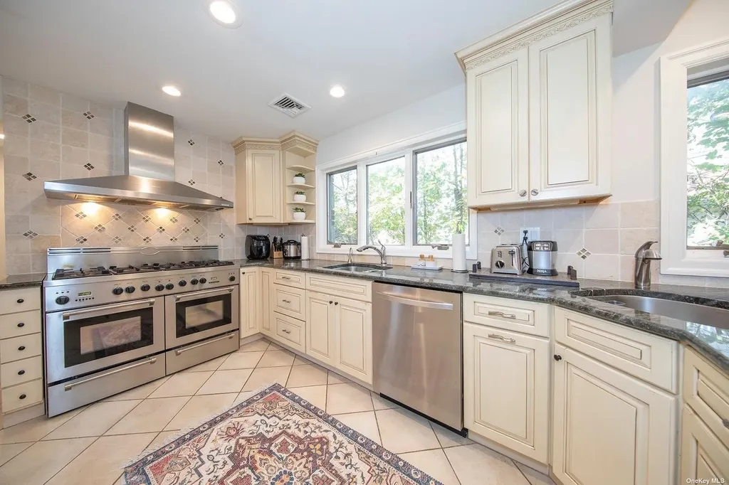 75 E Beech Street Long Beach NY 11561