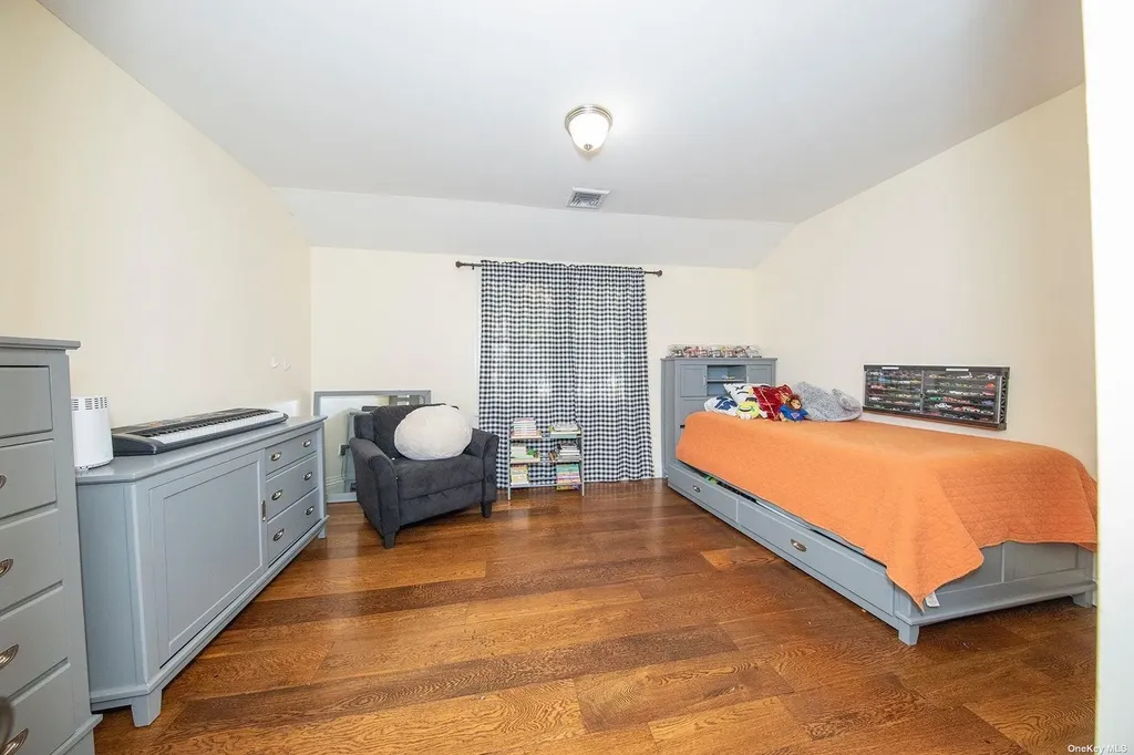75 E Beech Street Long Beach NY 11561