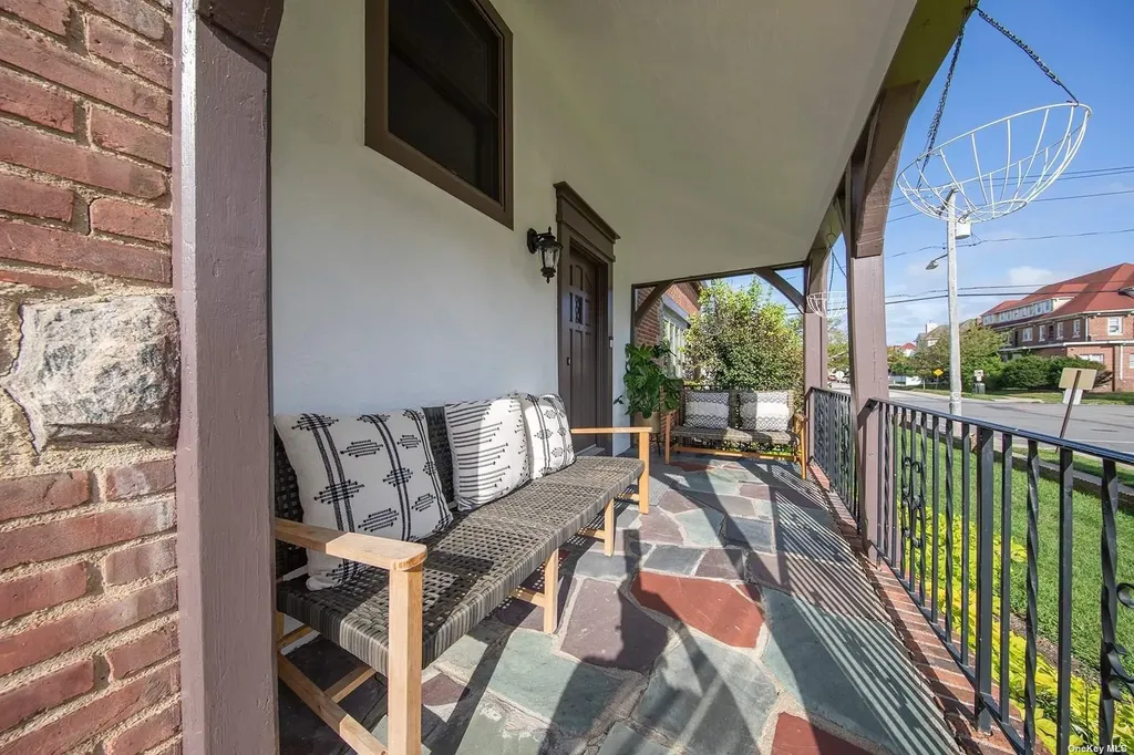 75 E Beech Street Long Beach NY 11561