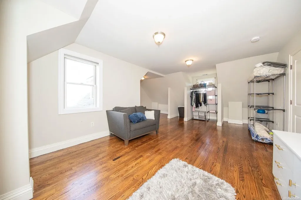 75 E Beech Street Long Beach NY 11561
