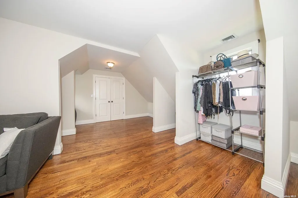 75 E Beech Street Long Beach NY 11561
