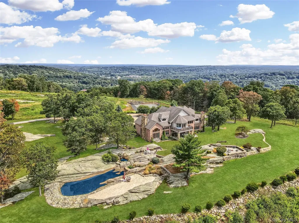 1135 Williams Drive Shrub Oak NY 10588