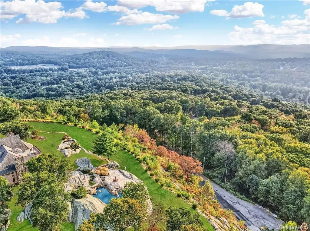 1135 Williams Drive Shrub Oak NY 10588