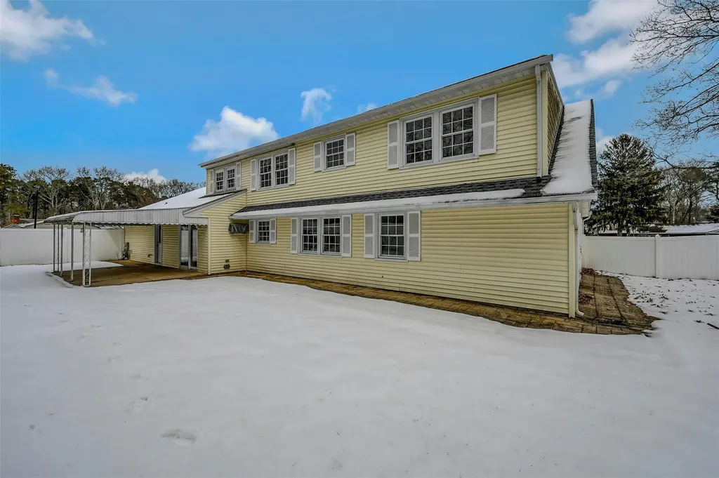 36 Westbrook Road Coram NY 11727