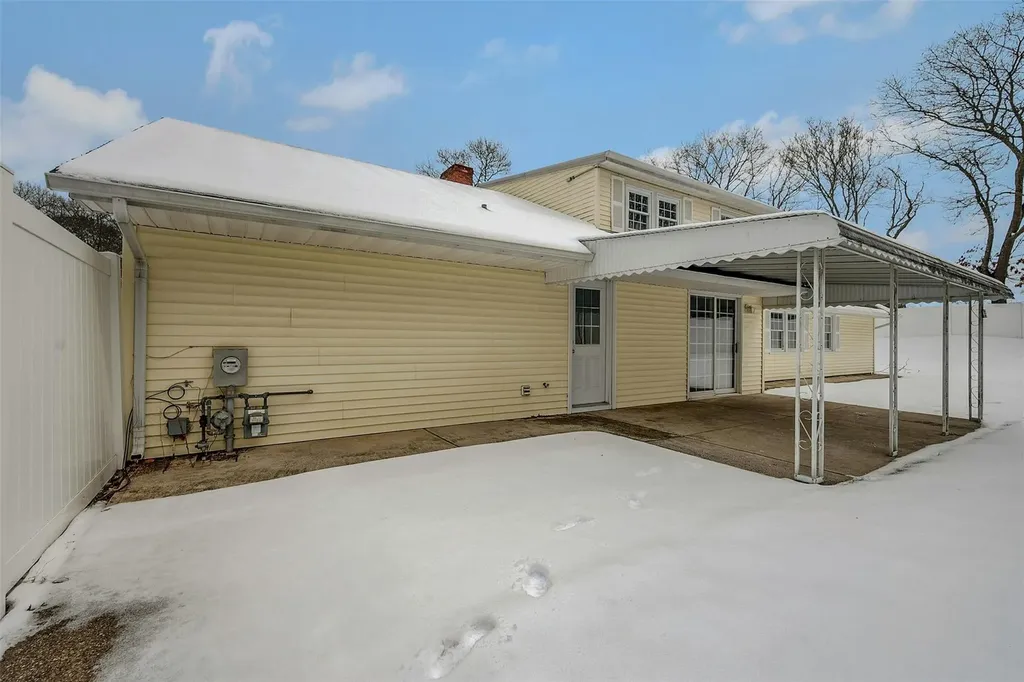 36 Westbrook Road Coram NY 11727