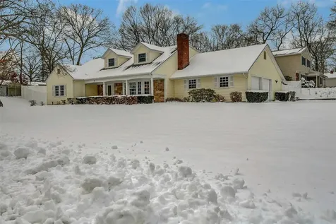 36 Westbrook Road Coram NY 11727