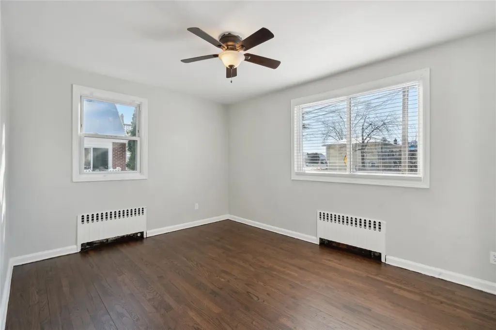 108 9th Avenue West Babylon NY 11704