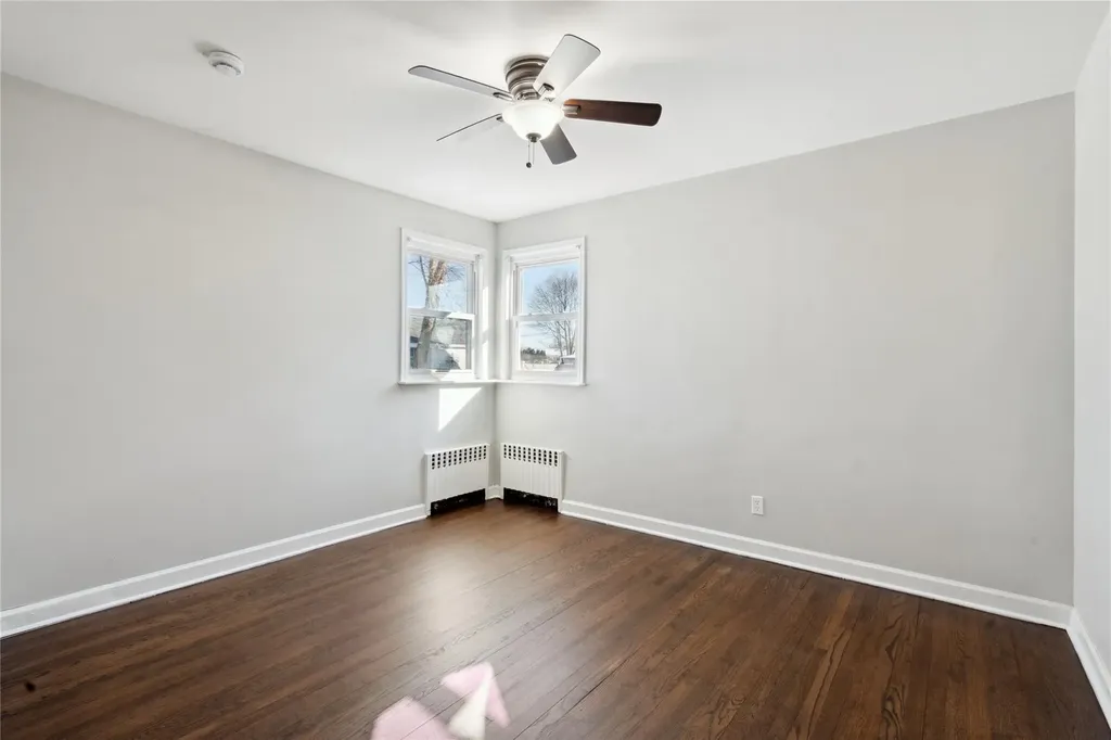108 9th Avenue West Babylon NY 11704