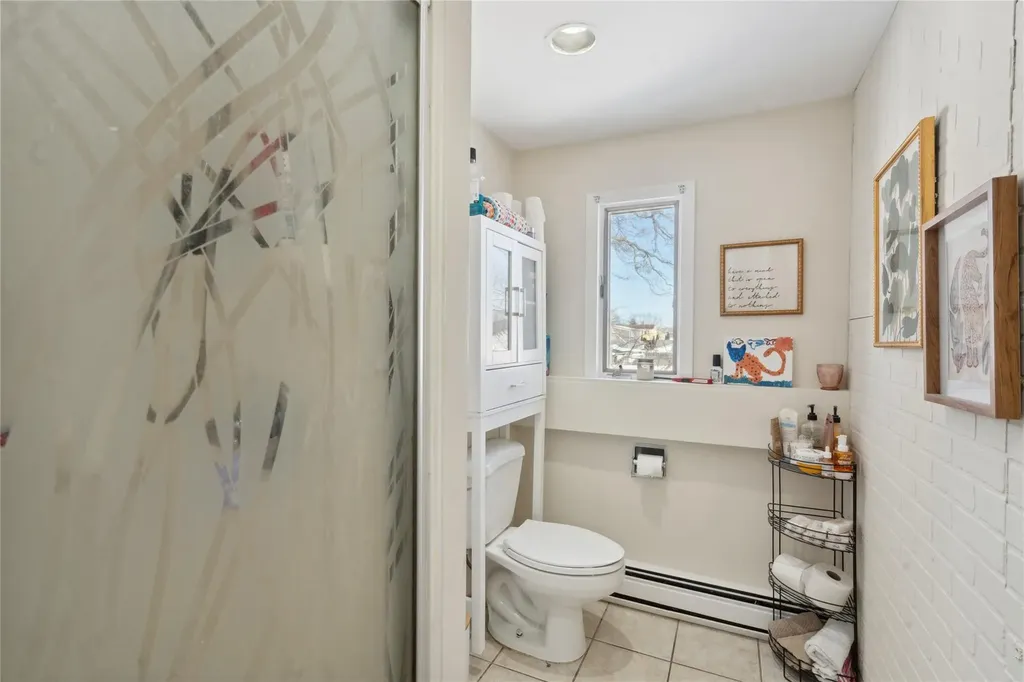 108 9th Avenue West Babylon NY 11704